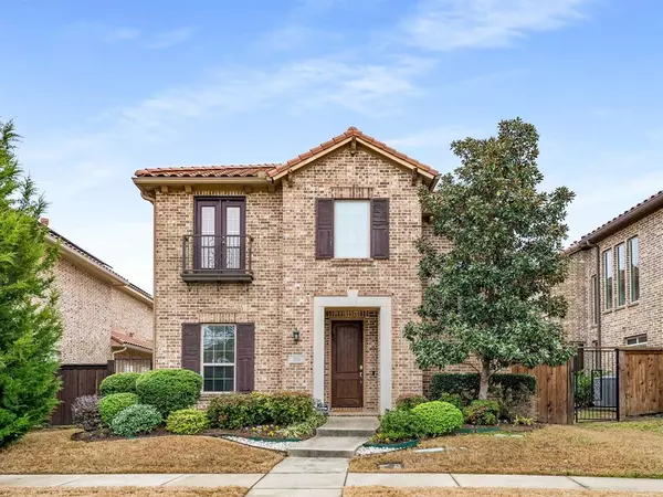 208 Frio Drive, Irving, TX 75039