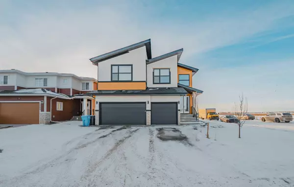 1001 Waterford DR Southeast, Chestermere, AB T1X2T7