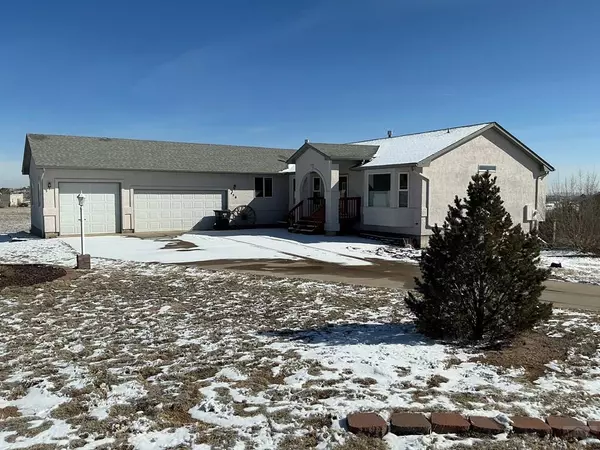 456 S Escalante Dr, Pueblo West, CO 81007