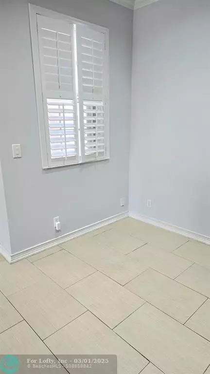 Weston, FL 33327,1903 Madeira Dr