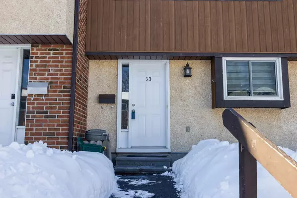 23 Bering CT, Kanata, ON K2L 2B8