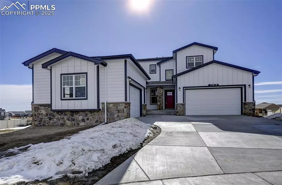 12619 Enclave Scenic DR, Falcon, CO 80831