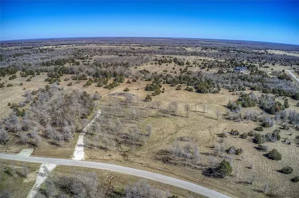 East Tawakoni, TX 75472,191 Lago Vista Drive