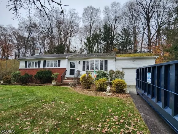 70 Brookwood Dr, Byram Twp., NJ 07874