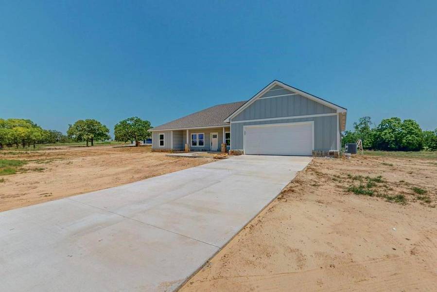 1208 E Gibtown Road, Poolville, TX 76487