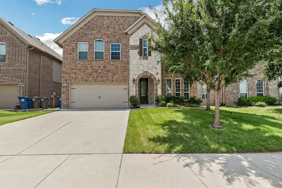 2412 Fountain Gate Drive, Little Elm, TX 75068