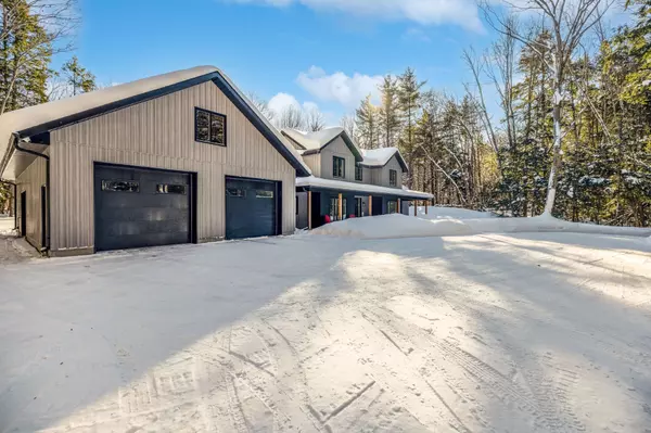 Gravenhurst, ON P0E 1N0,1025 Davis DR