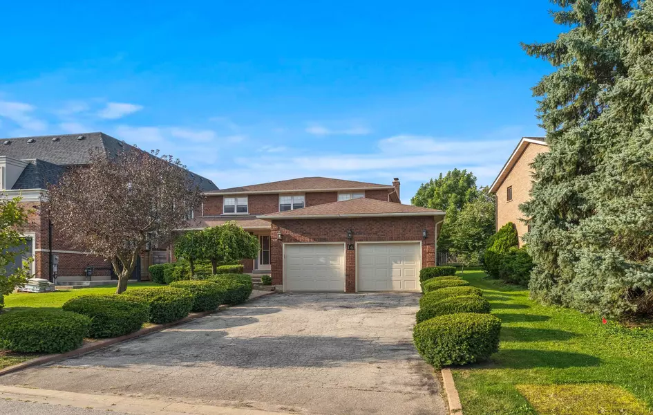 14 Yellow Pine CRES, Vaughan, ON L4L 3G9