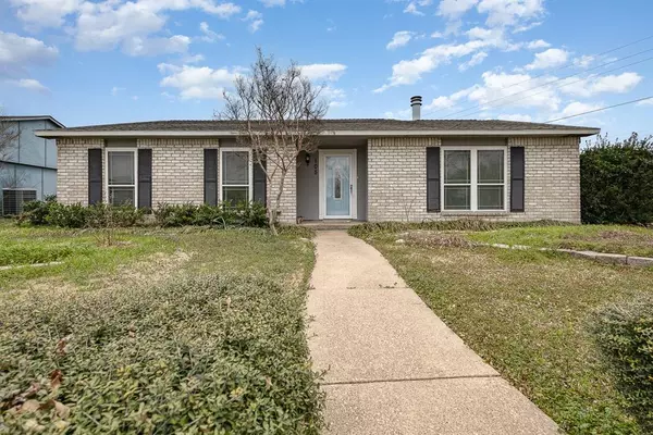 105 Lucinda Drive, Garland, TX 75040