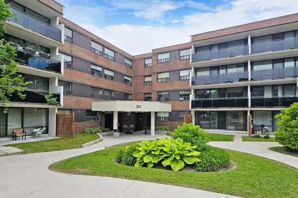 20 Sunrise AVE #209, Toronto C13, ON M4A 2R2