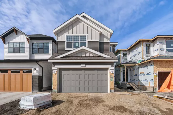 12 WALGROVE PL Southeast, Calgary, AB T2X 2H7