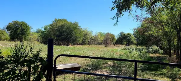 Scurry, TX 75158,18579 Cr-4061