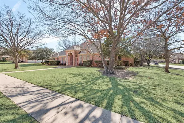 900 Southbend Trail, Southlake, TX 76092