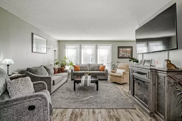 Calgary, AB T3K 1N5,28 Beddington CRES Northeast