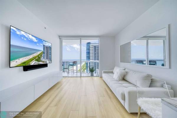 Miami Beach, FL 33141,6365 Collins Avenue  #2406