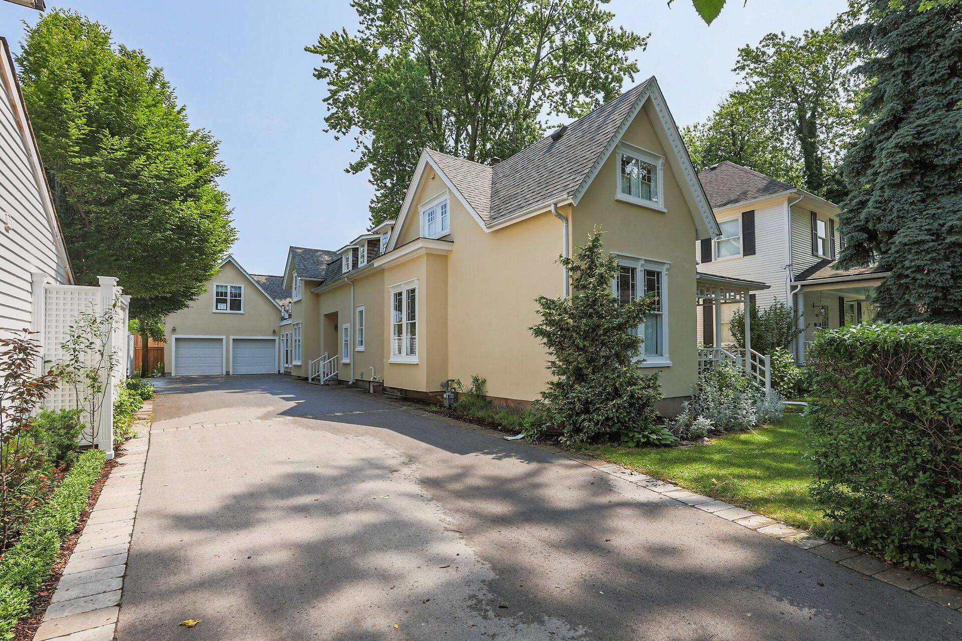 129 JOHNSON ST, Niagara-on-the-lake, ON L0S 1J0