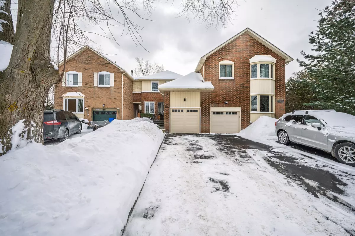 Oakville, ON L6M 2E5,1072 Edgehill PL