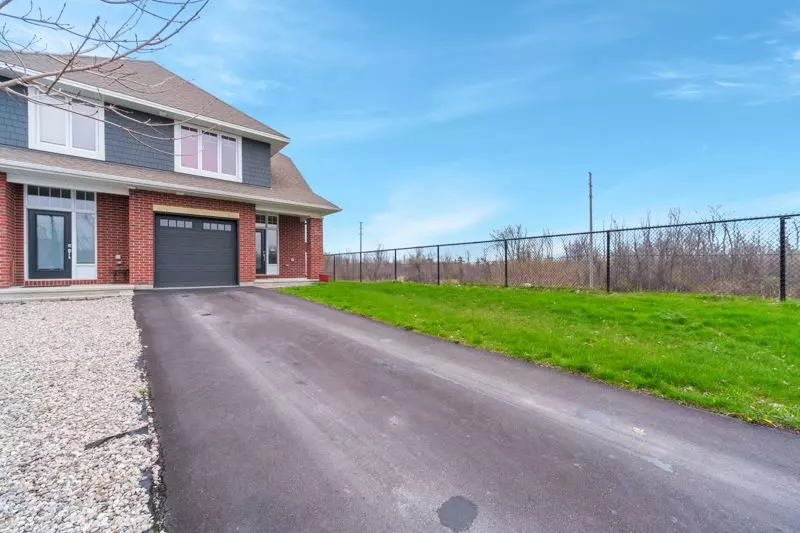 Barrhaven, ON K2J 6A4,320 KILSPINDIE RDG