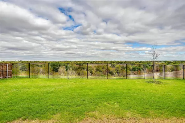 1007 Timber Ridge Drive, Justin, TX 76247