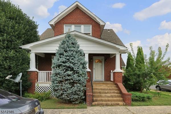 1 W Grochowiak St, South River Boro, NJ 08882