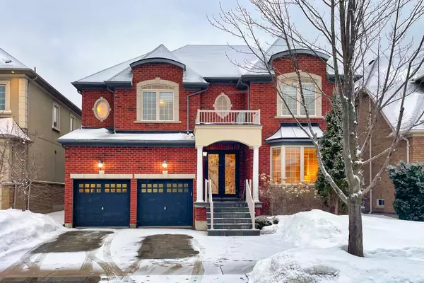 8 Sir Angelo WAY, Vaughan, ON L6A 0G4