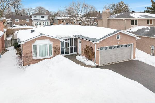 32 Trillium CRES, Barrie, ON L4N 5K3