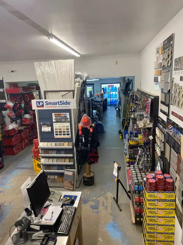 Rideau Lakes, ON K0G 1E0,7719 HIGHWAY 42 N/A