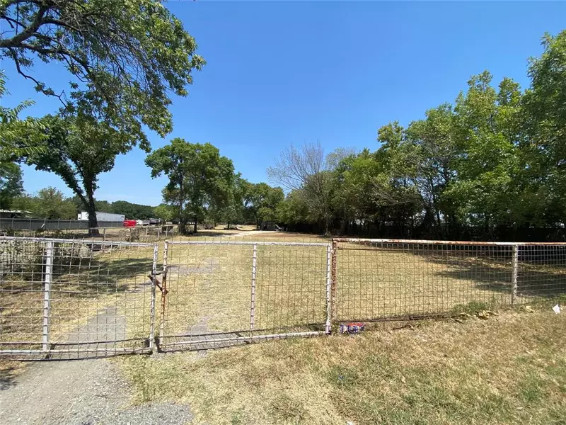 11715 Terry Drive, Balch Springs, TX 75180