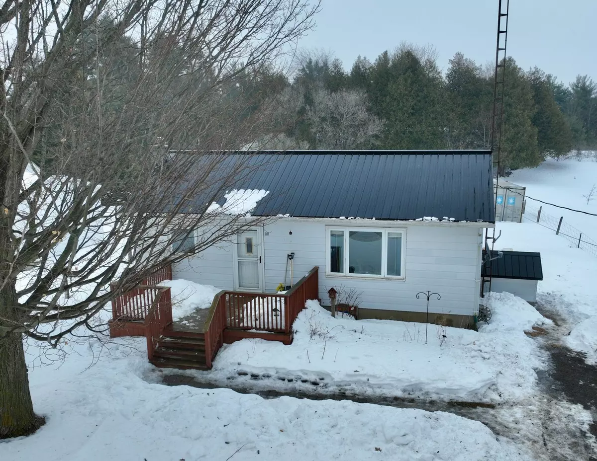 South Frontenac, ON K0H 2W0,7670 38 RD