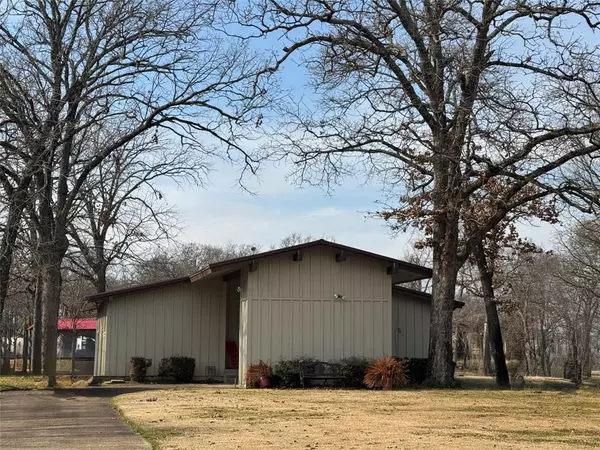 Trinidad, TX 75163,102 Oakcrest Court