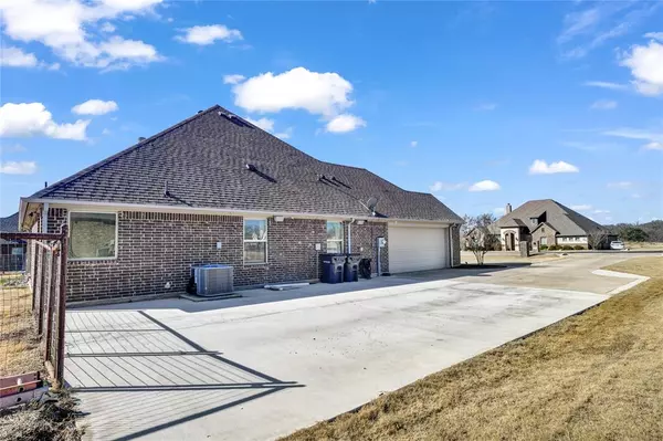 Weatherford, TX 76087,152 Hackberry Pointe Drive