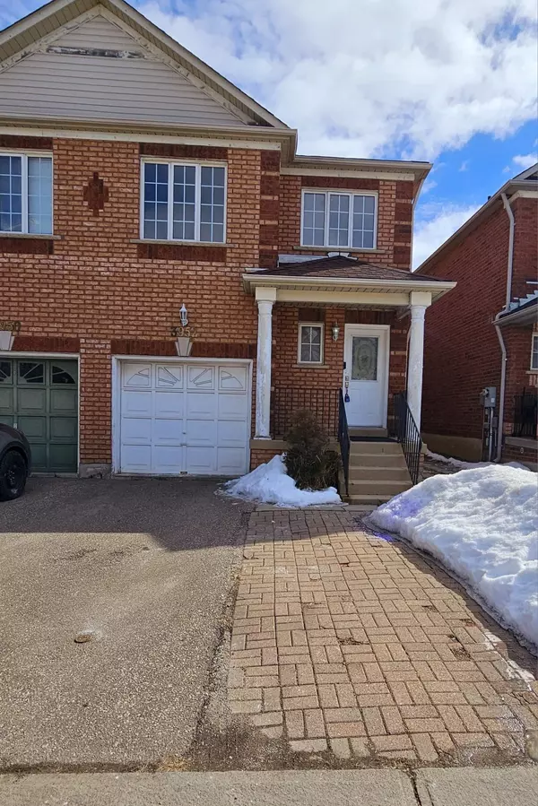 3952 Freeman TER #Upper, Mississauga, ON L5M 6P6