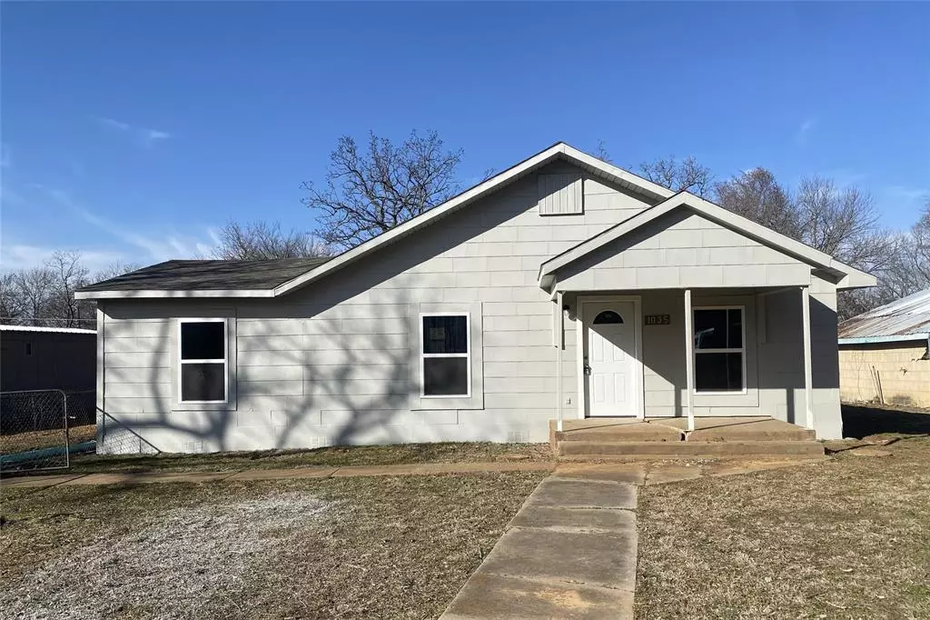 Denison, TX 75021,1035 E Owing Street