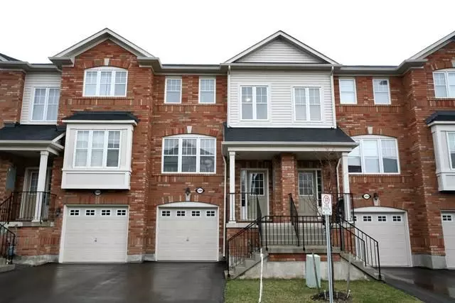 Oakville, ON L6M 0G6,2406 Coho WAY