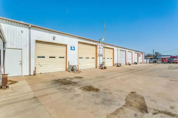 Stephenville, TX 76401,170 E South Loop