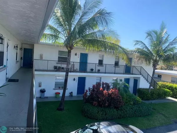 1015 NE 17th Ave  #102, Fort Lauderdale, FL 33304