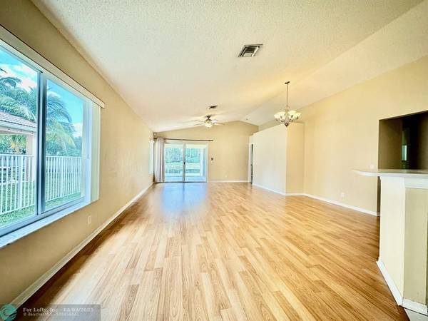 Weston, FL 33327,1309 Majesty Ter