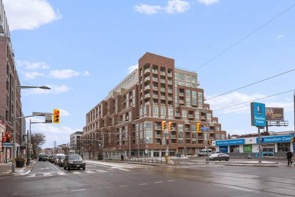 1787 St Clair AVE W #213, Toronto W03, ON M6N 0B7