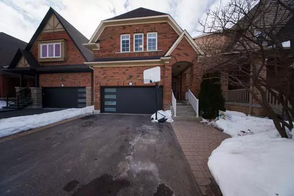 4792 Glasshill GRV, Mississauga, ON L5M 7R5