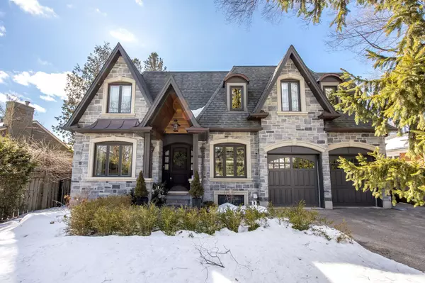 242 Burton RD, Oakville, ON L6K 2K5