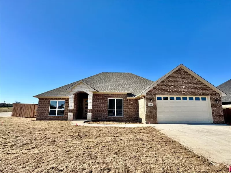 729 Coblestone Circle, Mabank, TX 75147