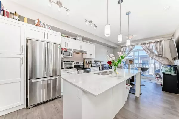 Calgary, AB T2X 4L2,20 Walgrove WALK Southeast #414