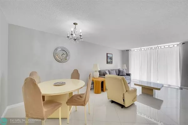 Hallandale Beach, FL 33009,3161 S OCEAN DR  #207