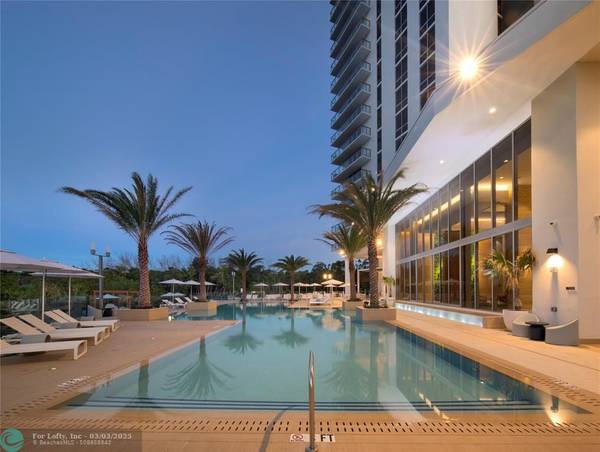 Aventura, FL 33160,16385 Biscayne Blvd  #2606