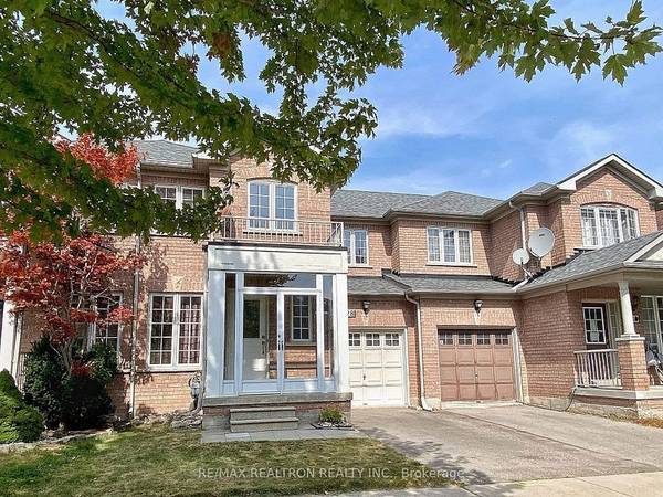 28 Silver Linden DR, Richmond Hill, ON L4B 3S8