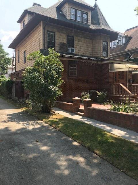 2729 Bedford AVE, Brooklyn, NY 11210