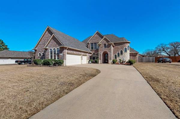 3306 Oak Run Lane, Mansfield, TX 76063