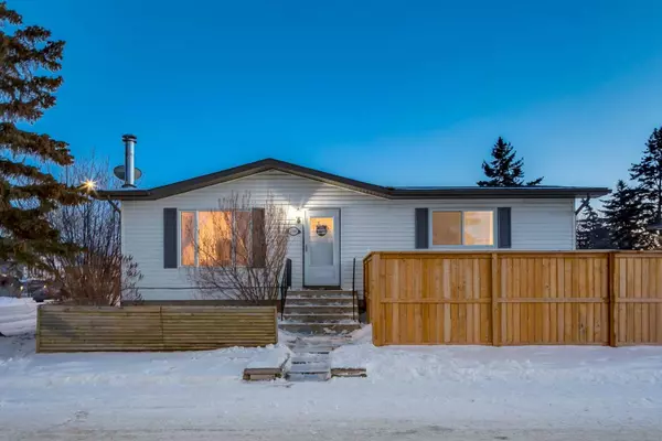 204 Big Hill PL Southeast, Airdrie, AB T4A 1R6