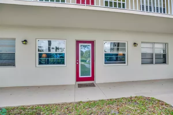 Vero Beach, FL 32962,47 Vista Gardens Trl  #104