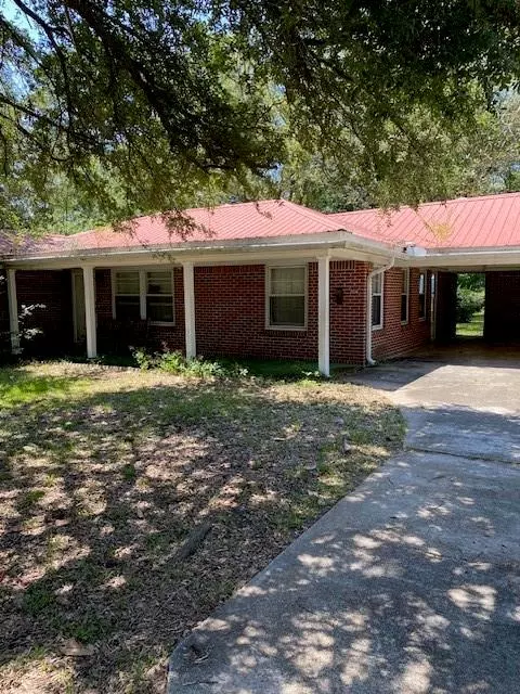 204 3rd Street NW, Springhill, LA 71075